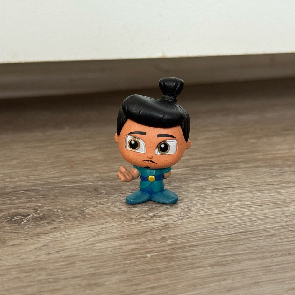 Disney Doorables Chief Benja Raya and the Last Dragon Series 12 Figure